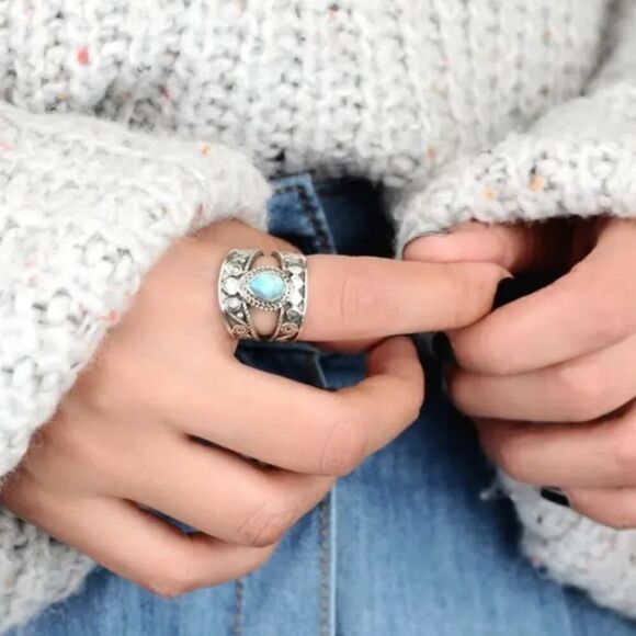 Vintage Style Chunky Band Ring Inlaid Turquoise Jewelry - Picture 3 of 11